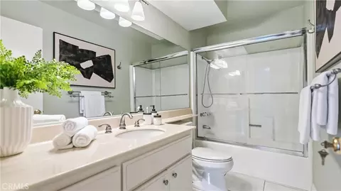 Bath - 830 Coldstream Ct, Diamond Bar, CA 91765 photo 3 of 3
