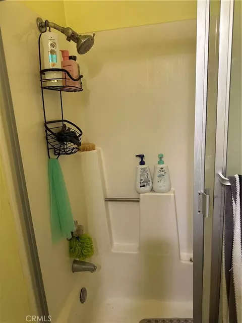 Bath - 1806 N Vineyard, Ontario, CA 91764 photo 2 of 5