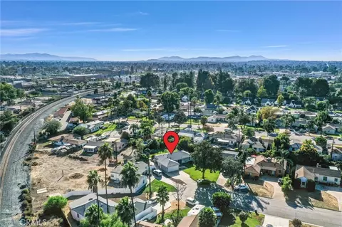 View/Area - 6049 Colonial, Riverside, CA 92506 photo 3 of 3