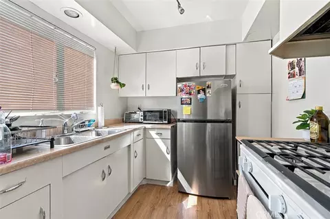 Kitchen - 295 S Hudson, Pasadena, CA 91101 photo 1 of 1