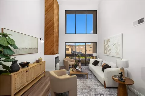 300 S Reno St #303, Los Angeles, CA 90057