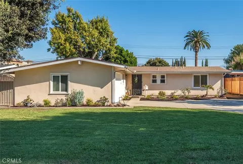 1049 E Walnut Creek Pkwy, West Covina, CA 91790