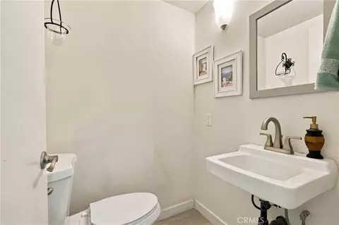 Bath - 3255 Ditch, Simi Valley, CA 93063 photo 1 of 7