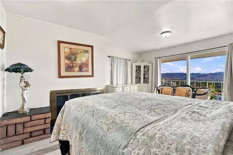 Bedroom - 3255 Ditch, Simi Valley, CA 93063 photo 3 of 9