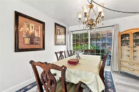 Dining - 3255 Ditch, Simi Valley, CA 93063 photo 2 of 3