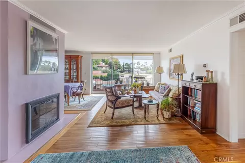 2260 N Cahuenga Blvd #401, Los Angeles, CA 90068
