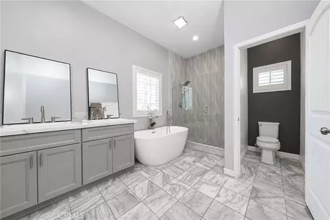 Bath - 21688 Bailly, Perris, CA 92570 photo 1 of 2