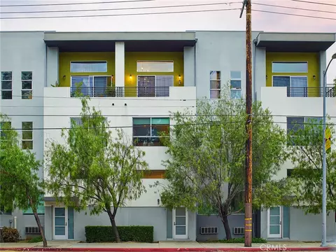 2399 Silver Lake Blvd #19, Los Angeles, CA 90039