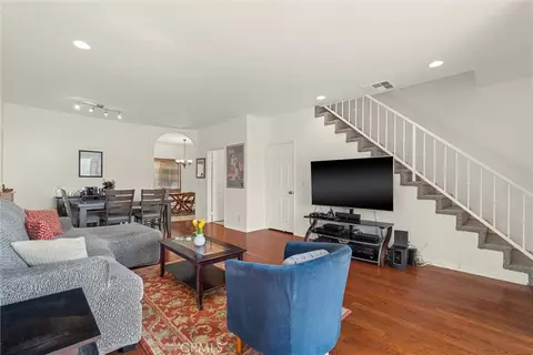 5730 Vineland Ave #104, North Hollywood, CA 91601
