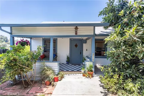 2119 Cove Ave, Los Angeles, CA 90039