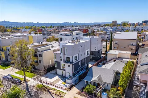 5263 Cartwright Ave, North Hollywood, CA 91601