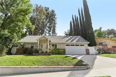 21006 Dumetz Rd, Woodland Hills, CA 91367