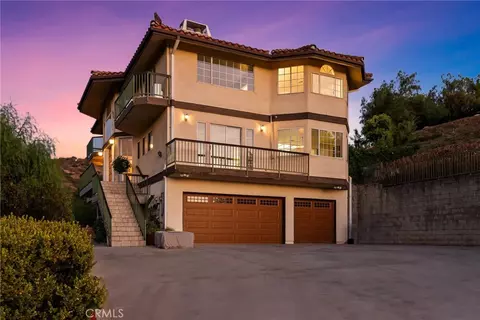 9658 Wheatland Ave, Sunland, CA 91040