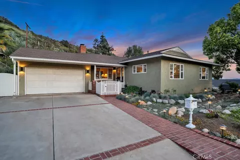 854 Irving Dr, Burbank, CA 91504