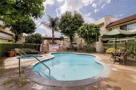 4321 Matilija Ave #1, Sherman Oaks, CA 91423