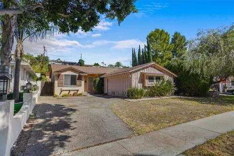 9920 Cabanas Ave, Tujunga, CA 91042
