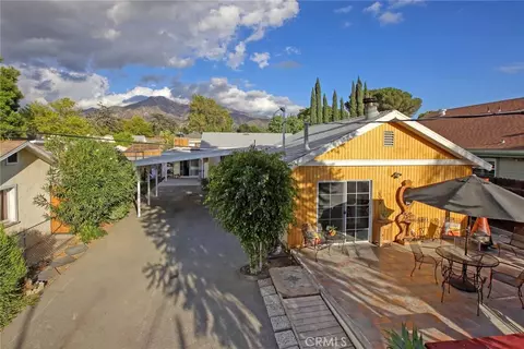 11034 Scoville Ave, Sunland, CA 91040