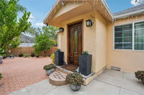 10141 Mcclemont Ave, Tujunga, CA 91042