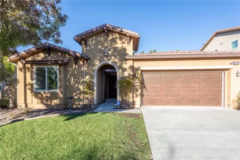 19245 Graham Ln, Saugus, CA 91350
