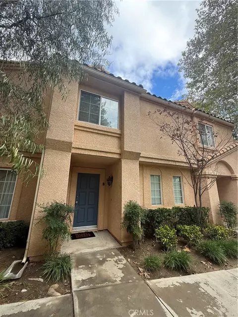 25152 Steinbeck #B, Stevenson Ranch, CA 91381