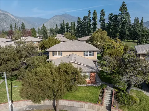 1025 W Calle De La Luna Unit #2, Azusa, CA 91702
