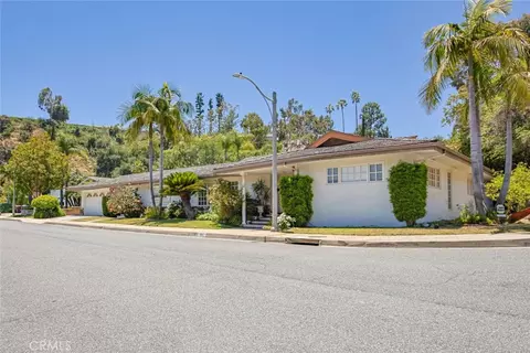 1801 Greenbriar Rd, Glendale, CA 91207