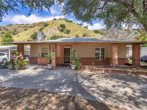 9613 La Tuna Canyon Rd, Sun Valley, CA 91352
