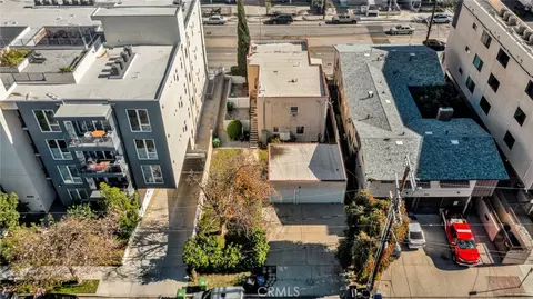5241 Cahuenga Blvd, North Hollywood, CA 91601