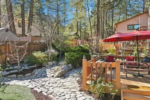 Exterior - 1847 Thrush Rd, Wrightwood, CA 92397 photo 6 of 9