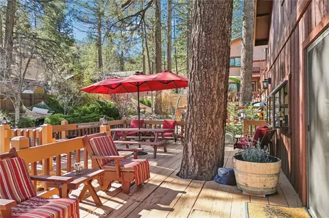 Exterior - 1847 Thrush Rd, Wrightwood, CA 92397 photo 5 of 9