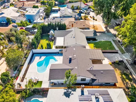 16052 Bahama St, North Hills, CA 91343