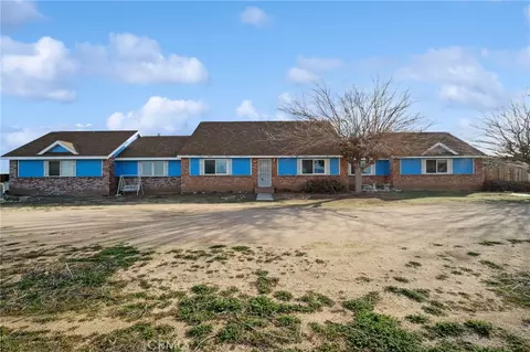 17050 Lancaster Rd, Lancaster, CA 93536