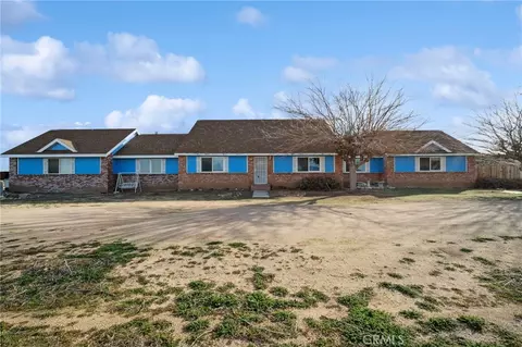 17050 Lancaster Rd, Lancaster, CA 93536