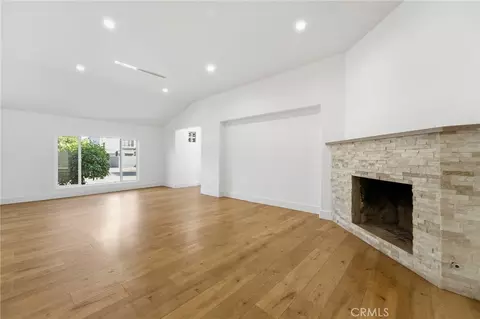 6015 Laurelgrove, North Hollywood, CA 91606
