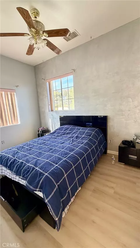 Bedroom - 7590 Fairway, Yucca Valley, CA 92284 photo 7 of 7