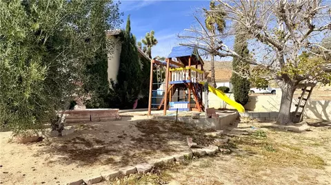 Exterior - 7590 Fairway, Yucca Valley, CA 92284 photo 3 of 3