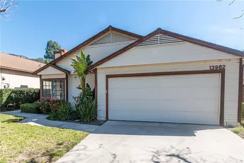 13982 Olive Grv, Sylmar, CA 91342