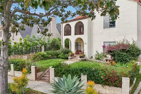 1015 S Mansfield Ave, Los Angeles, CA 90019