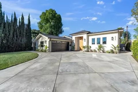 8825 Sophia Ave, North Hills, CA 91343