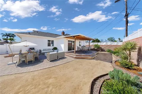 12629 Wixom St, North Hollywood, CA 91605