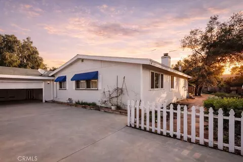 8851 Hierba, Agua Dulce, CA 91390