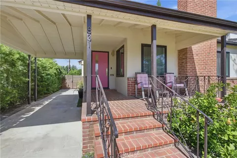 831 E Walnut, Burbank, CA 91501
