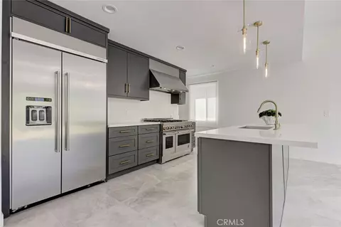 5515 Hermitage Ave, Valley Village, CA 91607
