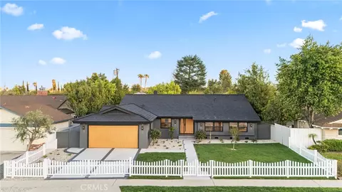 23856 Aetna, Woodland Hills, CA 91367