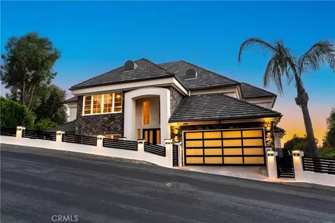 4918 Calvin Ave, Tarzana, CA 91356