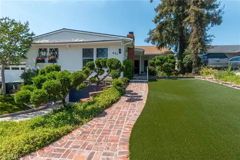 611 Delaware Rd, Burbank, CA 91504