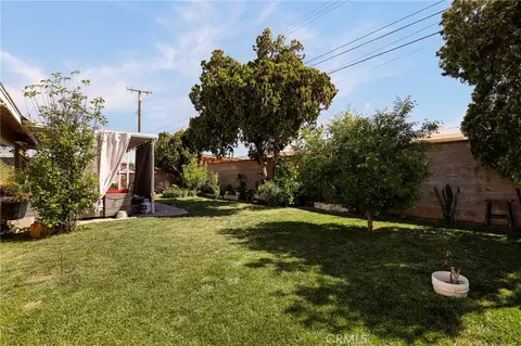 Exterior - 44650 2nd E, Lancaster, CA 93535 photo 4 of 4