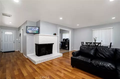 Living - 44650 2nd E, Lancaster, CA 93535 photo 2 of 2