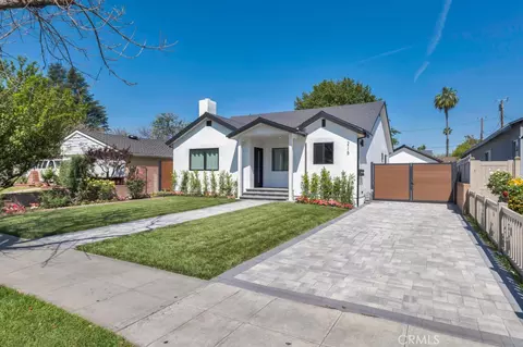 2115 W Clark Ave, Burbank, CA 91506