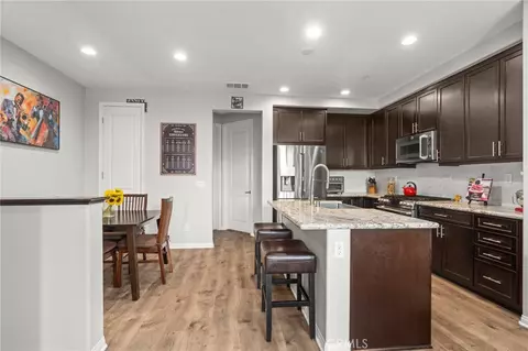 14840 Maple Ter, Panorama City, CA 91402